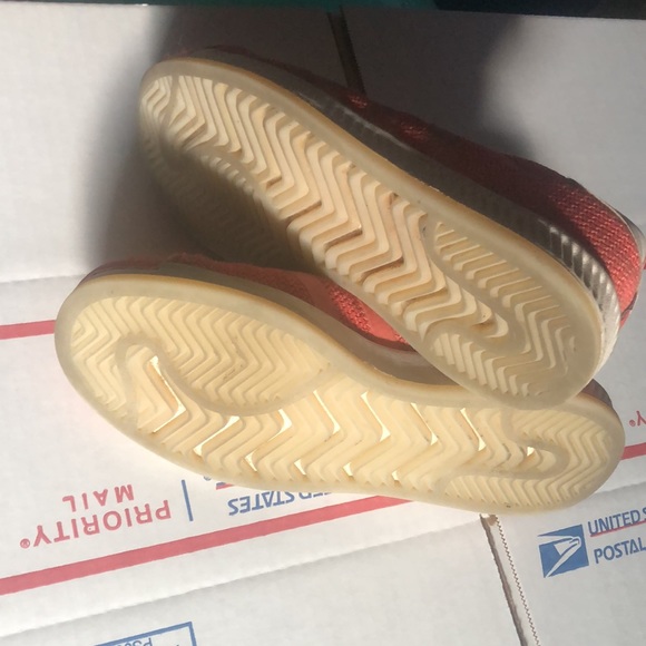 Girl’s Tweens Jrs sz 4 Coral Color Adidas shoes euc - Picture 4 of 11